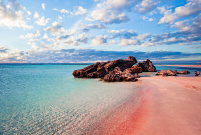 Crete,Skyline.,Elafonissi,Beach,With,Pink,Sand,Against,Blue,Sky